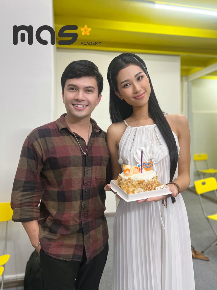 Nam Cường miệt mài học cao học, chuẩn bị liveshow miễn phí- Ảnh 8. Nam Cường miệt mài học cao học, chuẩn bị liveshow miễn phí- Ảnh 8.