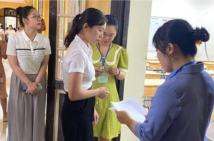 Bổ sung đối tượng được cộng điểm ưu tiên khi thi tuyển viên chức- Ảnh 1. Bổ sung đối tượng được cộng điểm ưu tiên khi thi tuyển viên chức- Ảnh 1.
