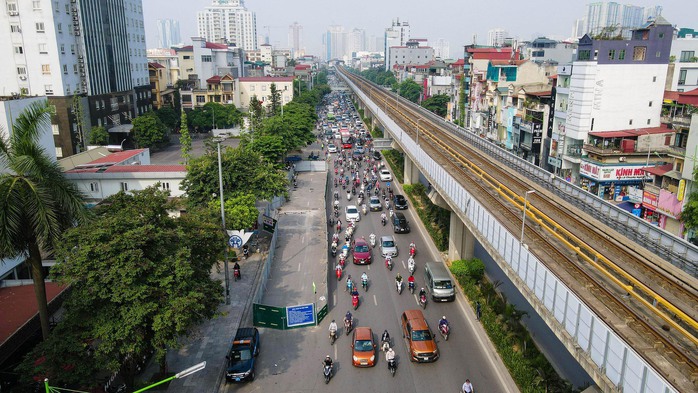 Toàn cảnh các công trình khiến giao thông Hà Nội ùn tắc- Ảnh 3. Toàn cảnh các công trình khiến giao thông Hà Nội ùn tắc- Ảnh 3.