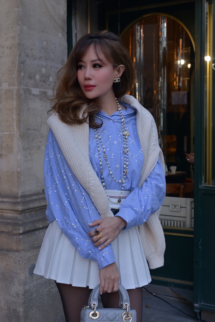 Nhà văn Amanda Huỳnh thanh lịch Giáng Sinh- Ảnh 4.