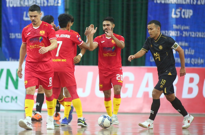 Thắng Sahako, CLB futsal Thái Lan vào bán kết- Ảnh 2. Thắng Sahako, CLB futsal Thái Lan vào bán kết- Ảnh 2.