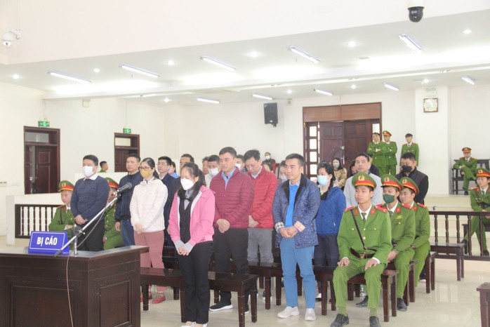 Các bị cáo tại phiên tòa Các bị cáo tại phiên tòa