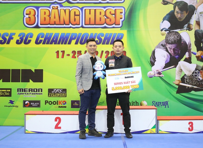 Nguyễn Trần Thanh Tự vô địch "siêu giải" billiards carom 3 băng- Ảnh 5. Nguyễn Trần Thanh Tự vô địch "siêu giải" billiards carom 3 băng- Ảnh 5.