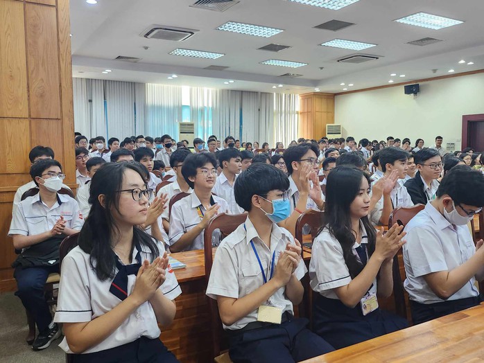 279 học sinh TP HCM thi học sinh giỏi quốc gia- Ảnh 1. 279 học sinh TP HCM thi học sinh giỏi quốc gia- Ảnh 1.