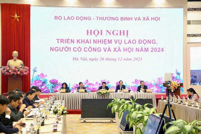 Hơn 150.000 lao động đi làm việc ở nước ngoài theo hợp đồng- Ảnh 2. Hội nghị triển khai nhiệm vụ lao động, người có công và xã hội năm 2024
