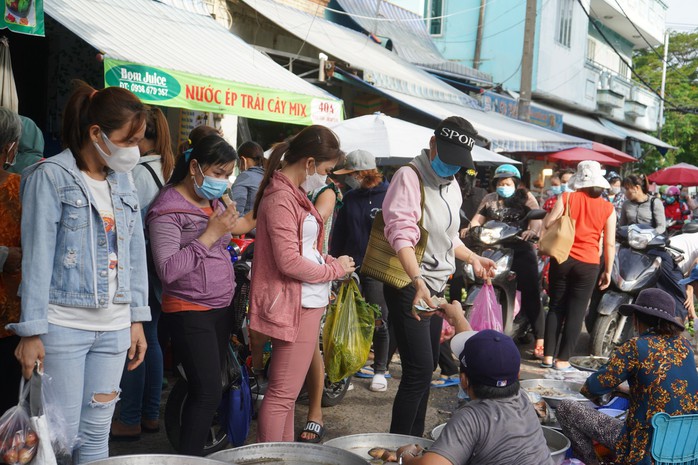 Bị buộc thôi việc ngay trước Tết vì doanh nghiệp "né thưởng": Người lao động có 2 cách đòi quyền lợi- Ảnh 1. Bị buộc thôi việc ngay trước Tết vì doanh nghiệp "né thưởng": Người lao động có 2 cách đòi quyền lợi- Ảnh 1.