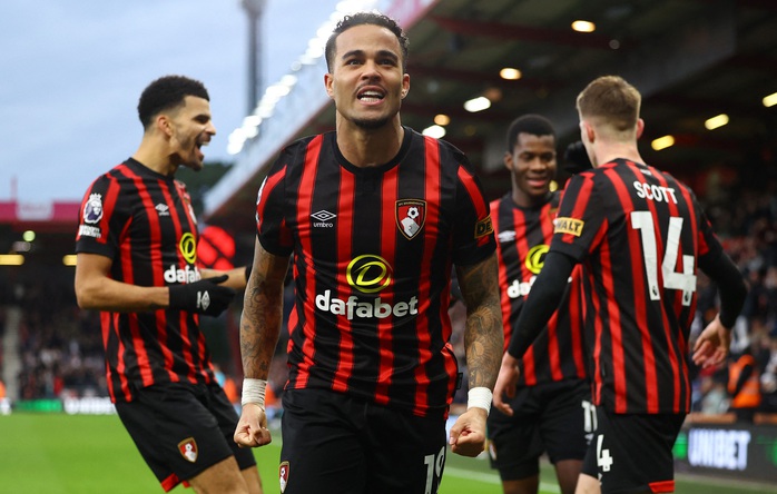 Bournemouth tiếp tục thăng hoa, đẩy Chelsea ra khỏi tốp 10- Ảnh 1. Bournemouth tiếp tục thăng hoa, đẩy Chelsea ra khỏi tốp 10- Ảnh 1.