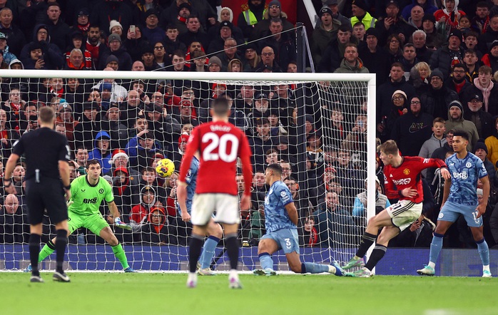 Hojlund nổ súng, Man United quật ngã Aston Villa ngày Lễ tặng quà- Ảnh 6. Hojlund nổ súng, Man United quật ngã Aston Villa ngày Lễ tặng quà- Ảnh 6.
