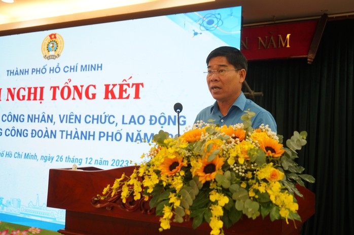 Công đoàn TP HCM: Nhiều giải pháp hỗ trợ công nhân mất việc, giảm giờ làm- Ảnh 2. Công đoàn TP HCM: Nhiều giải pháp hỗ trợ công nhân mất việc, giảm giờ làm- Ảnh 2.