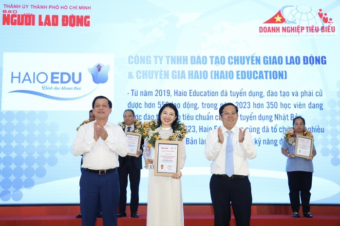Vinh danh 12 "Doanh nghiệp xuất khẩu lao động tiêu biểu" năm 2023- Ảnh 2. Vinh danh 12 "Doanh nghiệp xuất khẩu lao động tiêu biểu" năm 2023- Ảnh 2.