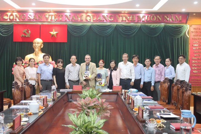 Bình Chánh sẽ có mô hình bác sĩ gia đình của Cuba- Ảnh 1. Bình Chánh sẽ có mô hình bác sĩ gia đình của Cuba- Ảnh 1.