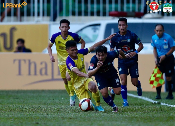 CLB HAGL thắng sốc đương kim á quân Hà Nội FC- Ảnh 2. CLB HAGL thắng sốc đương kim á quân Hà Nội FC- Ảnh 2.