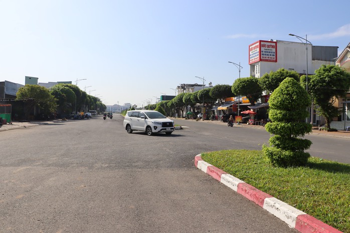 CLIP: Tuyến đường “kỳ lạ” ở Bạc Liêu sắp được thông tuyến- Ảnh 3. CLIP: Tuyến đường “kỳ lạ” ở Bạc Liêu sắp được thông tuyến- Ảnh 3.