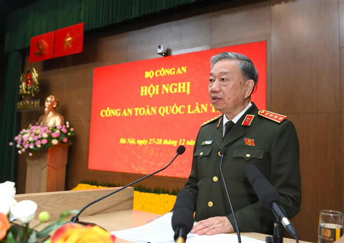 Thủ tướng: Lực lượng công an phải là điểm tựa bình yên của nhân dân- Ảnh 2. Thủ tướng: Lực lượng công an phải là điểm tựa bình yên của nhân dân- Ảnh 2.