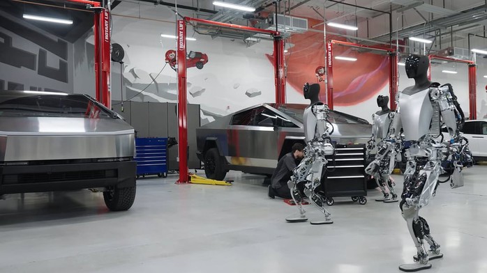 Kỹ sư phần mềm Tesla bị robot tấn công- Ảnh 1. Kỹ sư phần mềm Tesla bị robot tấn công- Ảnh 1.