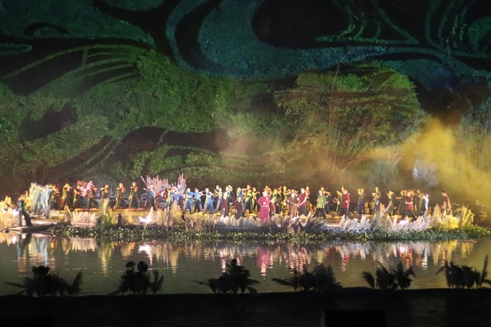Phó Chủ tịch nước Võ Thị Ánh Xuân dự lễ khai mạc Festival Ninh Bình - Tràng An- Ảnh 4. Phó Chủ tịch nước Võ Thị Ánh Xuân dự lễ khai mạc Festival Ninh Bình - Tràng An- Ảnh 4.
