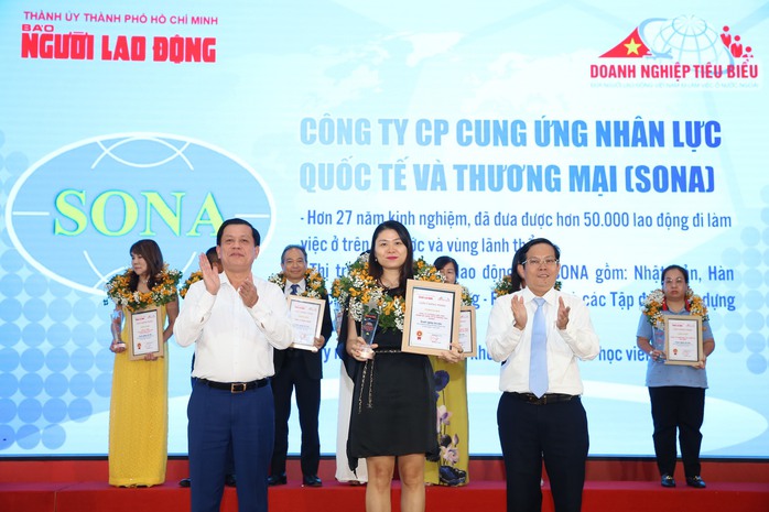 Vinh danh 12 "Doanh nghiệp xuất khẩu lao động tiêu biểu" năm 2023- Ảnh 4. Vinh danh 12 "Doanh nghiệp xuất khẩu lao động tiêu biểu" năm 2023- Ảnh 4.