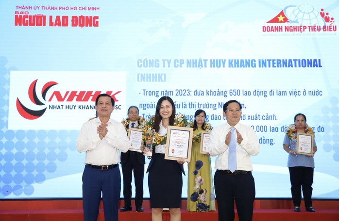 Vinh danh 12 "Doanh nghiệp xuất khẩu lao động tiêu biểu" năm 2023- Ảnh 5. Vinh danh 12 "Doanh nghiệp xuất khẩu lao động tiêu biểu" năm 2023- Ảnh 5.