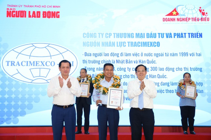 Vinh danh 12 "Doanh nghiệp xuất khẩu lao động tiêu biểu" năm 2023- Ảnh 8. Vinh danh 12 "Doanh nghiệp xuất khẩu lao động tiêu biểu" năm 2023- Ảnh 8.