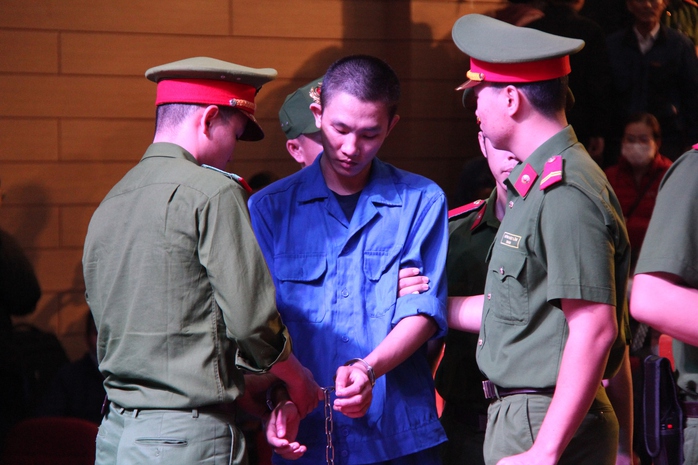 Kẻ chủ mưu cướp ngân hàng, giết bảo vệ lĩnh án tử hình- Ảnh 3. Kẻ chủ mưu cướp ngân hàng, giết bảo vệ lĩnh án tử hình- Ảnh 3.