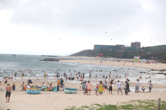 Nhiều điểm vui chơi hấp dẫn dịp Tết Dương lịch- Ảnh 1. Nhiều điểm vui chơi hấp dẫn dịp Tết Dương lịch- Ảnh 1.