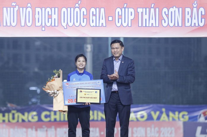 Giải nữ VĐQG 2023: TP HCM I bảo vệ thành công ngôi hậu, Than KSVN về nhì- Ảnh 4. Giải nữ VĐQG 2023: TP HCM I bảo vệ thành công ngôi hậu, Than KSVN về nhì- Ảnh 4.