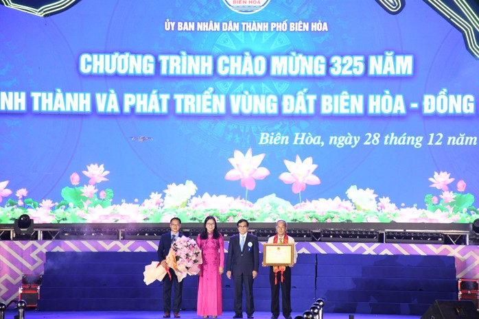 TP Biên Hòa kỷ niệm 325 năm hình thành và phát triển- Ảnh 4. TP Biên Hòa kỷ niệm 325 năm hình thành và phát triển- Ảnh 4.