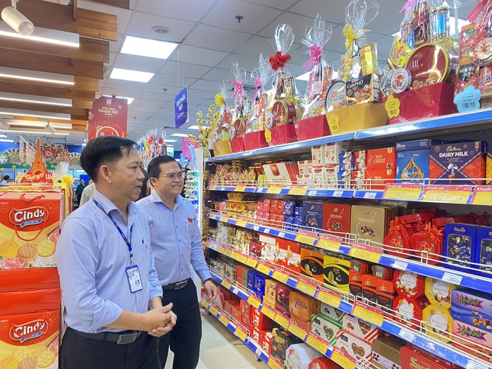 Không nên để cận Tết mới giảm giá!- Ảnh 1. Không nên để cận Tết mới giảm giá!- Ảnh 1.