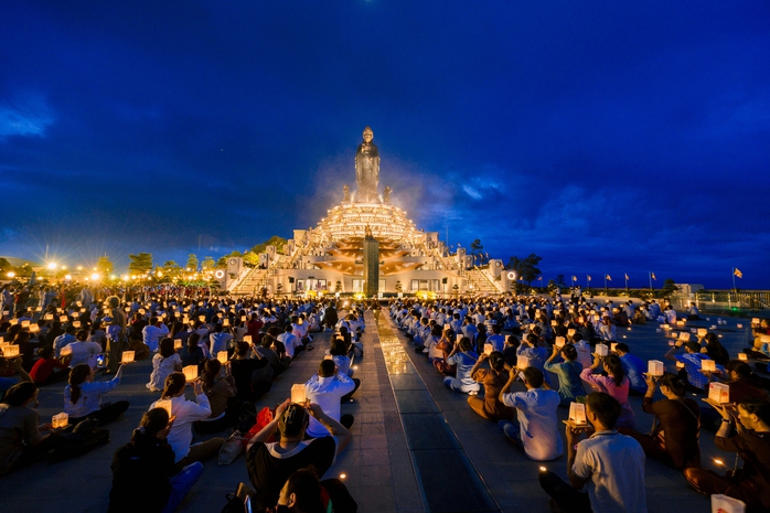 Phú Quốc, Tây Ninh bắn pháo hoa dịp Tết Dương lịch 2024- Ảnh 2. Phú Quốc, Tây Ninh bắn pháo hoa dịp Tết Dương lịch 2024- Ảnh 2.
