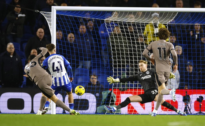 Đại tiệc bàn thắng sân AMEX, Tottenham thua thảm Brighton- Ảnh 4. Đại tiệc bàn thắng sân AMEX, Tottenham thua thảm Brighton- Ảnh 4.