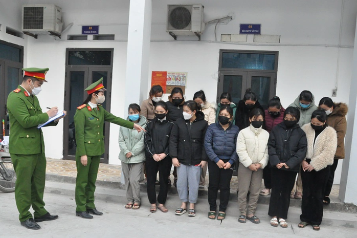 Phát hiện nhóm tội phạm với gần 20 phụ nữ chuyên lừa đảo trên mạng- Ảnh 1. Phát hiện nhóm tội phạm với gần 20 phụ nữ chuyên lừa đảo trên mạng- Ảnh 1.