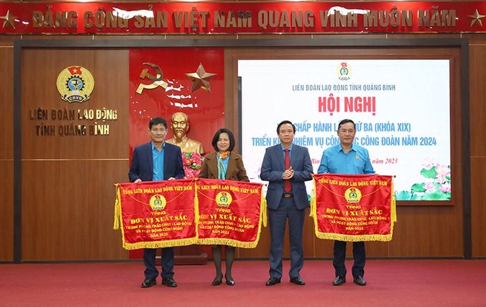 Nhiều lợi ích thiết thực cho đoàn viên, người lao động ở Quảng Bình- Ảnh 2. Nhiều lợi ích thiết thực cho đoàn viên, người lao động ở Quảng Bình- Ảnh 2.