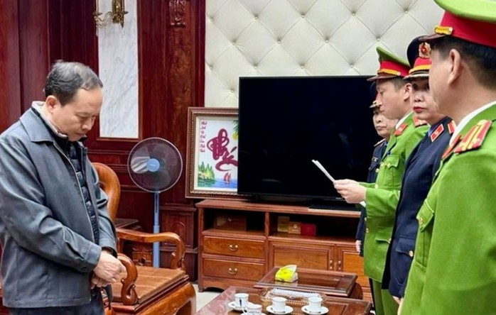 Vì sao cựu bí thư Thanh Hóa Trịnh Văn Chiến được cho tại ngoại?- Ảnh 2. Vì sao cựu bí thư Thanh Hóa Trịnh Văn Chiến được cho tại ngoại?- Ảnh 2.