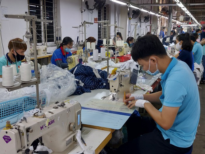 Khó mấy cũng thưởng Tết cho người lao động- Ảnh 5. Khó mấy cũng thưởng Tết cho người lao động- Ảnh 5.