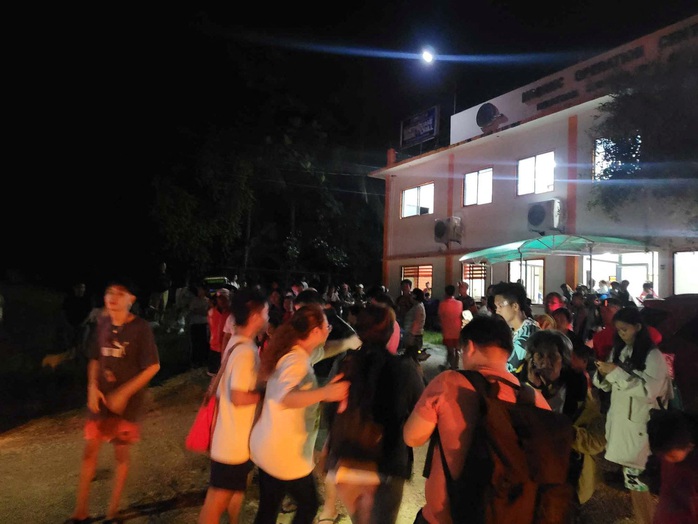 Tin mới về cảnh báo sóng thần sau động đất mạnh ở Philippines- Ảnh 3. Tin mới về cảnh báo sóng thần sau động đất mạnh ở Philippines- Ảnh 3.