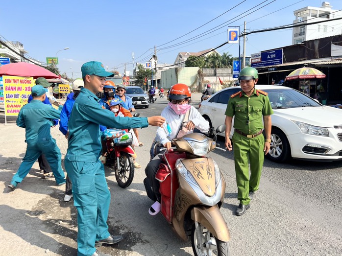 Hình ảnh đẹp ở cửa ngõ phía Tây TP HCM - Ảnh 4. Hình ảnh đẹp ở cửa ngõ phía Tây TP HCM - Ảnh 4.