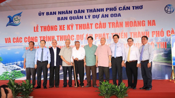 Thông xe kỹ thuật cây cầu gần 800 tỉ đồng bắc qua sông Cần Thơ- Ảnh 2. Thông xe kỹ thuật cây cầu gần 800 tỉ đồng bắc qua sông Cần Thơ- Ảnh 2.