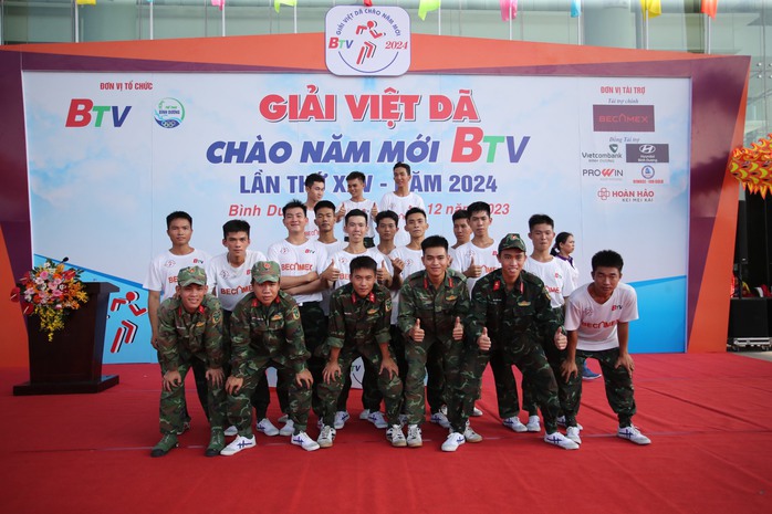 Bình Dương rộn ràng Giải việt dã "Chào năm mới" 2024- Ảnh 15. Bình Dương rộn ràng Giải việt dã "Chào năm mới" 2024- Ảnh 15.