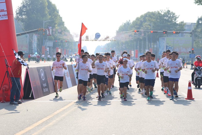 Bình Dương rộn ràng Giải việt dã "Chào năm mới" 2024- Ảnh 11. Bình Dương rộn ràng Giải việt dã "Chào năm mới" 2024- Ảnh 11.
