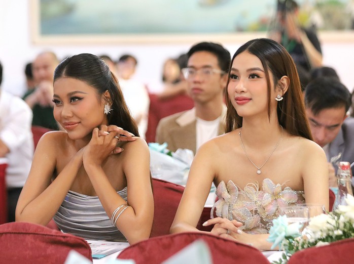 Hoa hậu Phan Thị Mơ thông tin về cuộc thi Hoa khôi sinh viên ĐBSCL- Ảnh 2. Hoa hậu Phan Thị Mơ thông tin về cuộc thi Hoa khôi sinh viên ĐBSCL- Ảnh 2.