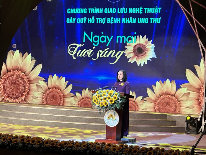 Bộ Y tế kêu gọi nhắn tin ủng hộ bệnh nhân ung thư
- Ảnh 1. Bộ Y tế kêu gọi nhắn tin ủng hộ bệnh nhân ung thư
- Ảnh 1.
