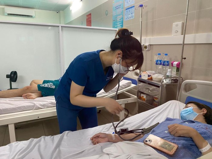 Cúm gia cầm và bệnh hô hấp tăng ở nhiều nước, Bộ Y tế ra khuyến cáo- Ảnh 2. Cúm gia cầm và bệnh hô hấp tăng ở nhiều nước, Bộ Y tế ra khuyến cáo- Ảnh 2.