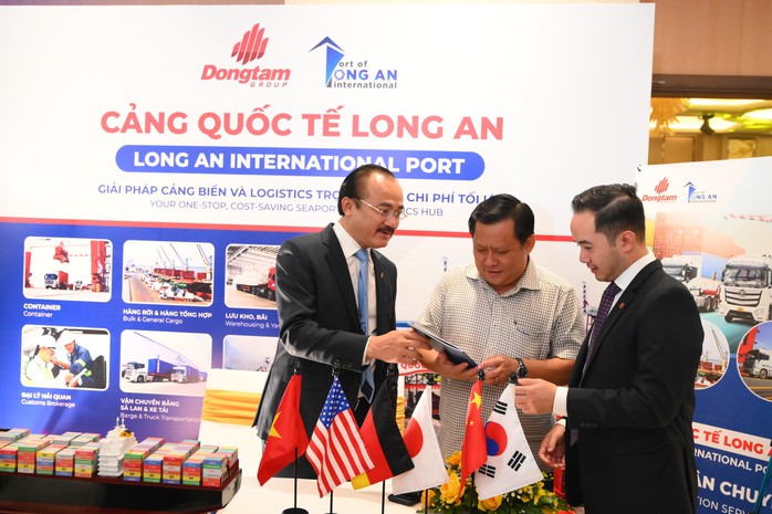 Cảng quốc tế Long An nhận bằng khen trong việc phát triển dịch vụ logistics Việt Nam 2023- Ảnh 11. Cảng quốc tế Long An nhận bằng khen trong việc phát triển dịch vụ logistics Việt Nam 2023- Ảnh 11.