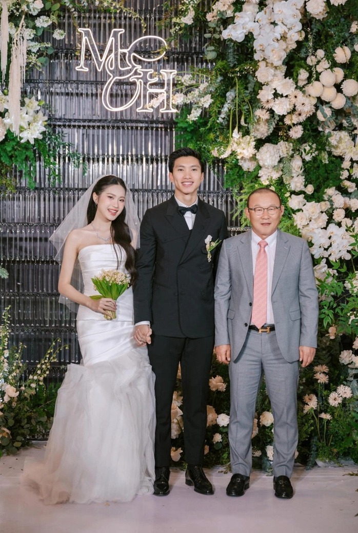 Đám cưới Doãn Hải My - Đoàn Văn Hậu lên báo Hàn Quốc- Ảnh 3. Đám cưới Doãn Hải My - Đoàn Văn Hậu lên báo Hàn Quốc- Ảnh 3.
