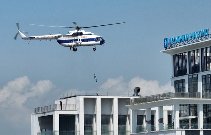 Hà Nội xin mua trực thăng cứu nạn và máy bay chữa cháy- Ảnh 1. Hà Nội xin mua trực thăng cứu nạn và máy bay chữa cháy- Ảnh 1.