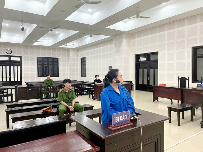 Chân tướng nữ phiên dịch viên lừa người Việt làm cho công ty Trung Quốc- Ảnh 1. Chân tướng nữ phiên dịch viên lừa người Việt làm cho công ty Trung Quốc- Ảnh 1.