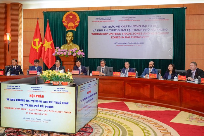 Hải Phòng nghiên cứu về khu thương mại tự do, khu phi thuế quan trình Chính phủ- Ảnh 2. Hải Phòng nghiên cứu về khu thương mại tự do, khu phi thuế quan trình Chính phủ- Ảnh 2.