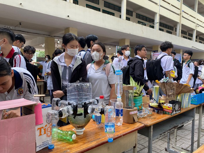 Nhiều trường tổ chức học tập trải nghiệm ngay tại trường học nhưng vẫn mang lại hiệu quả Nhiều trường tổ chức học tập trải nghiệm ngay tại trường học nhưng vẫn mang lại hiệu quả