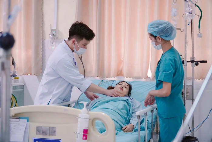 Kỳ lạ người phụ nữ có máu đục như sữa- Ảnh 1. Kỳ lạ người phụ nữ có máu đục như sữa- Ảnh 1.