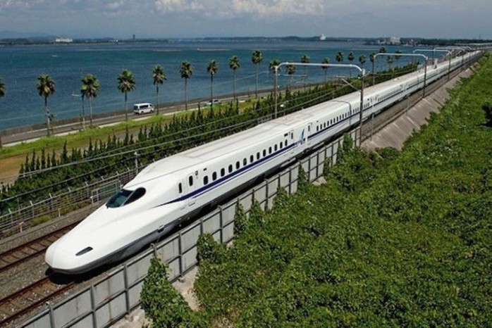 Phó Thủ tướng ủng hộ thiết kế đường sắt cao tốc Bắc - Nam tốc độ 350 km/giờ- Ảnh 1. Phó Thủ tướng ủng hộ thiết kế đường sắt cao tốc Bắc - Nam tốc độ 350 km/giờ- Ảnh 1.